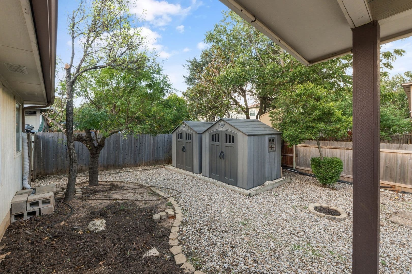 Leander House: 2807 Winslow Dr