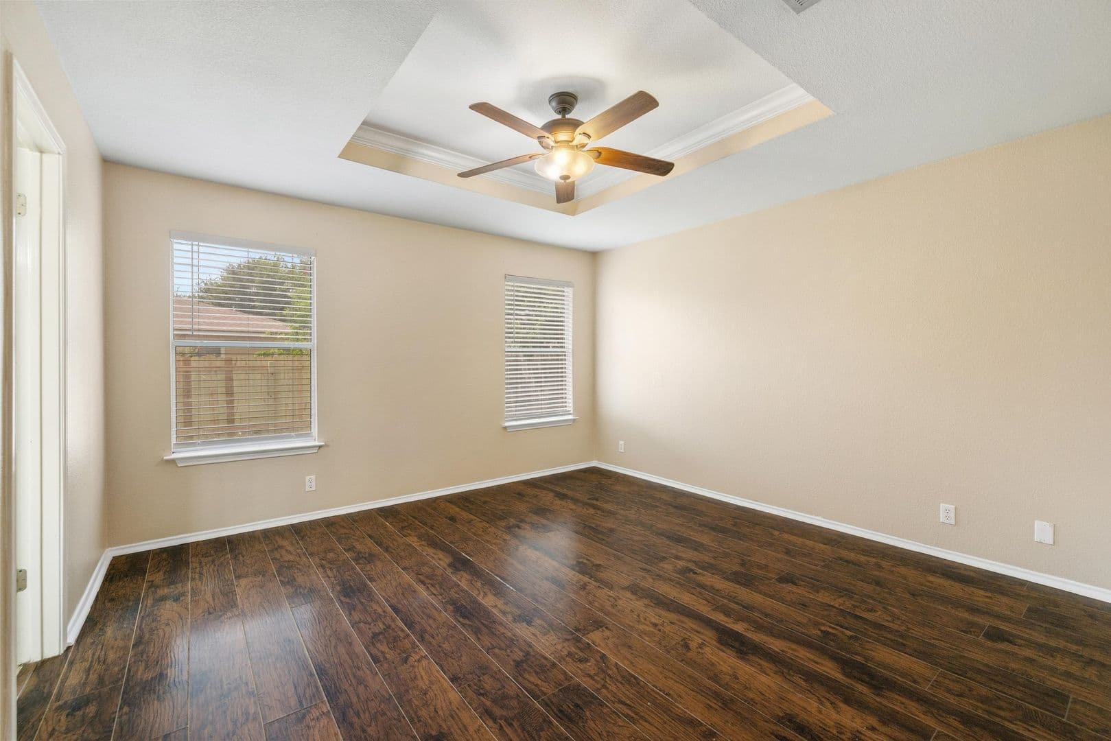 Leander House: 104 Brentwood Dr