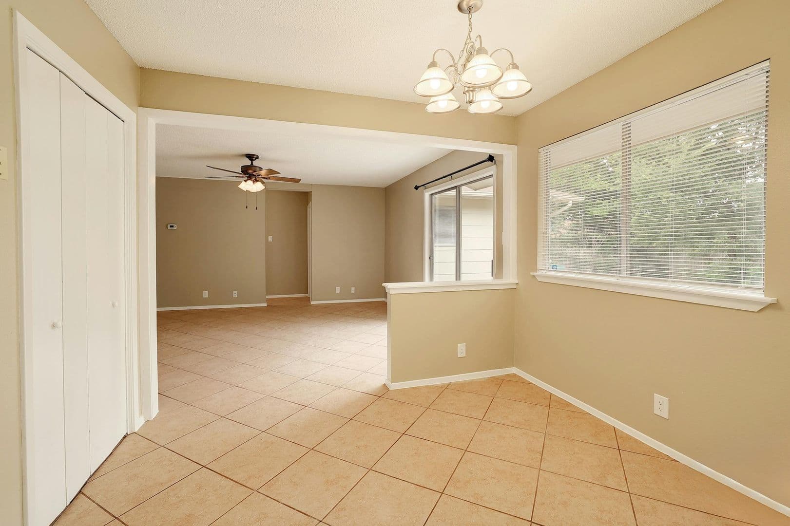 Austin House: 9620 Chukar Cir
