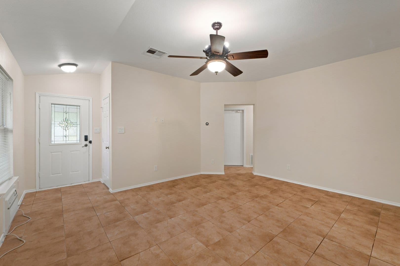 Leander House: 2807 Winslow Dr