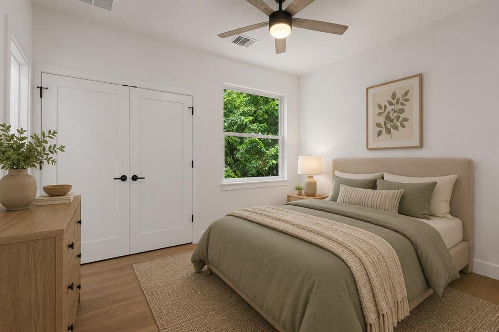 Austin House: 752 Pedernales St