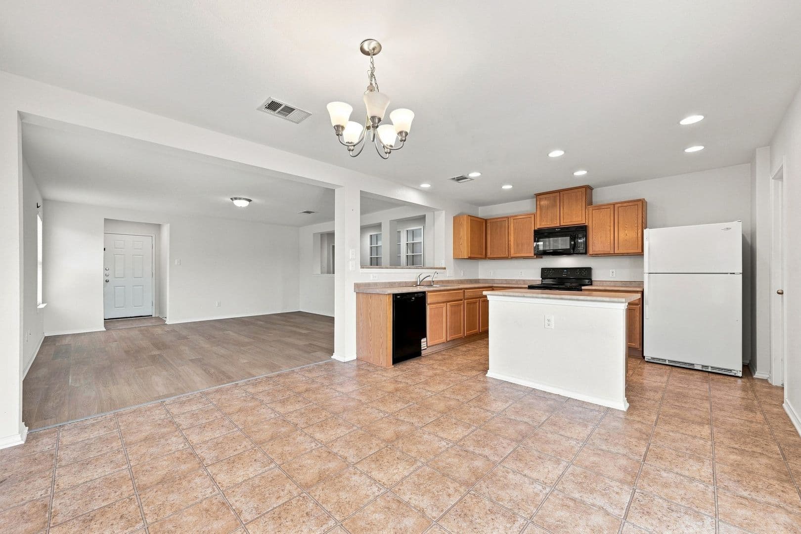 Round Rock House: 1141 Renaissance Trail