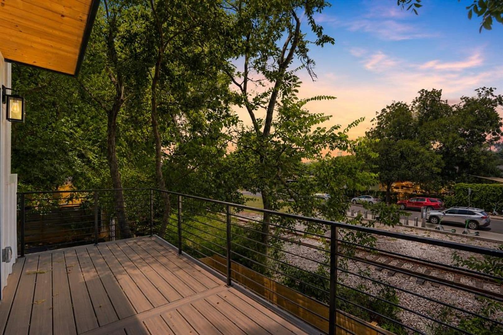 Austin House: 752 Pedernales St