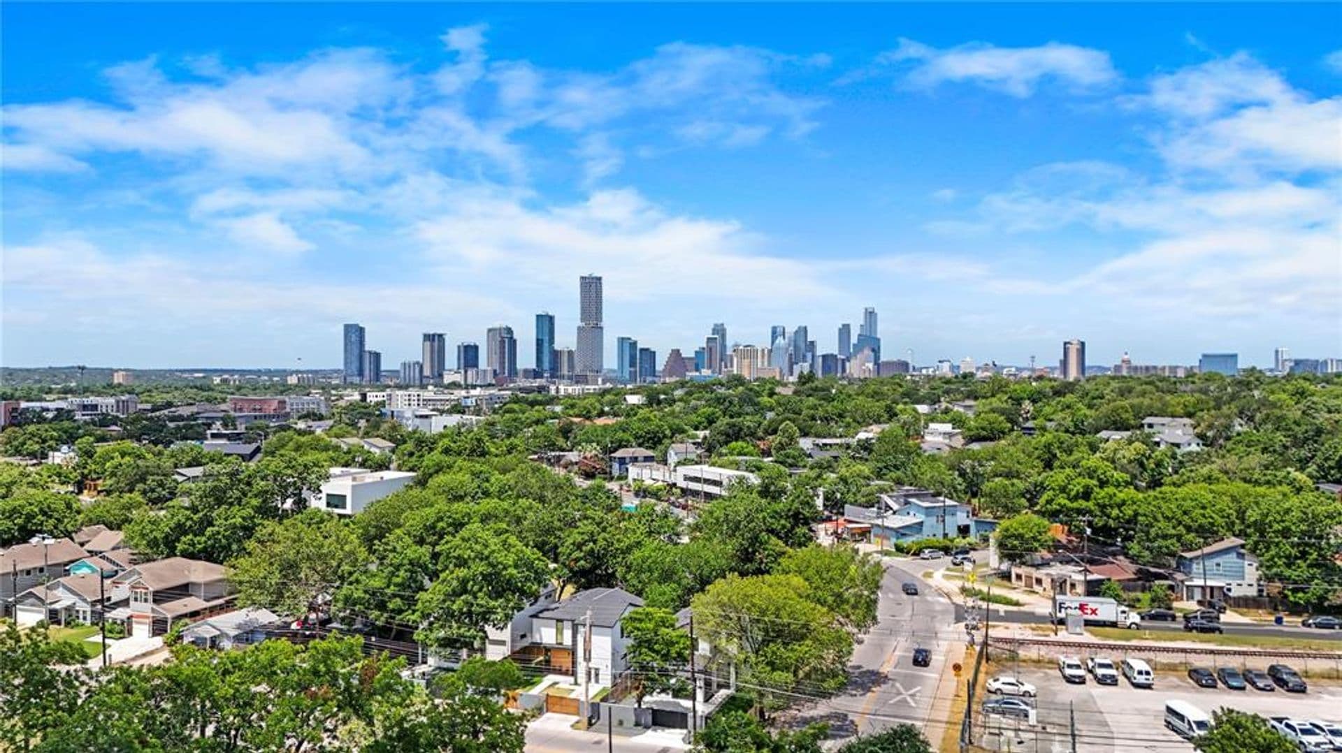 Austin House: 752 Pedernales St