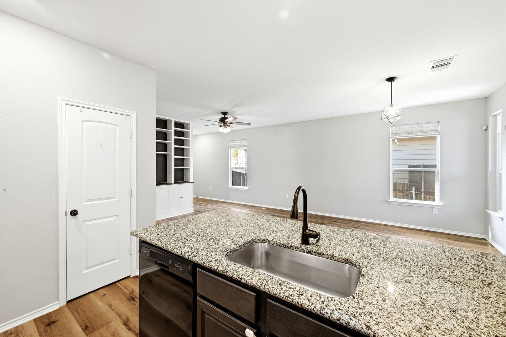Pflugerville House: 14720 Peregrine Drive