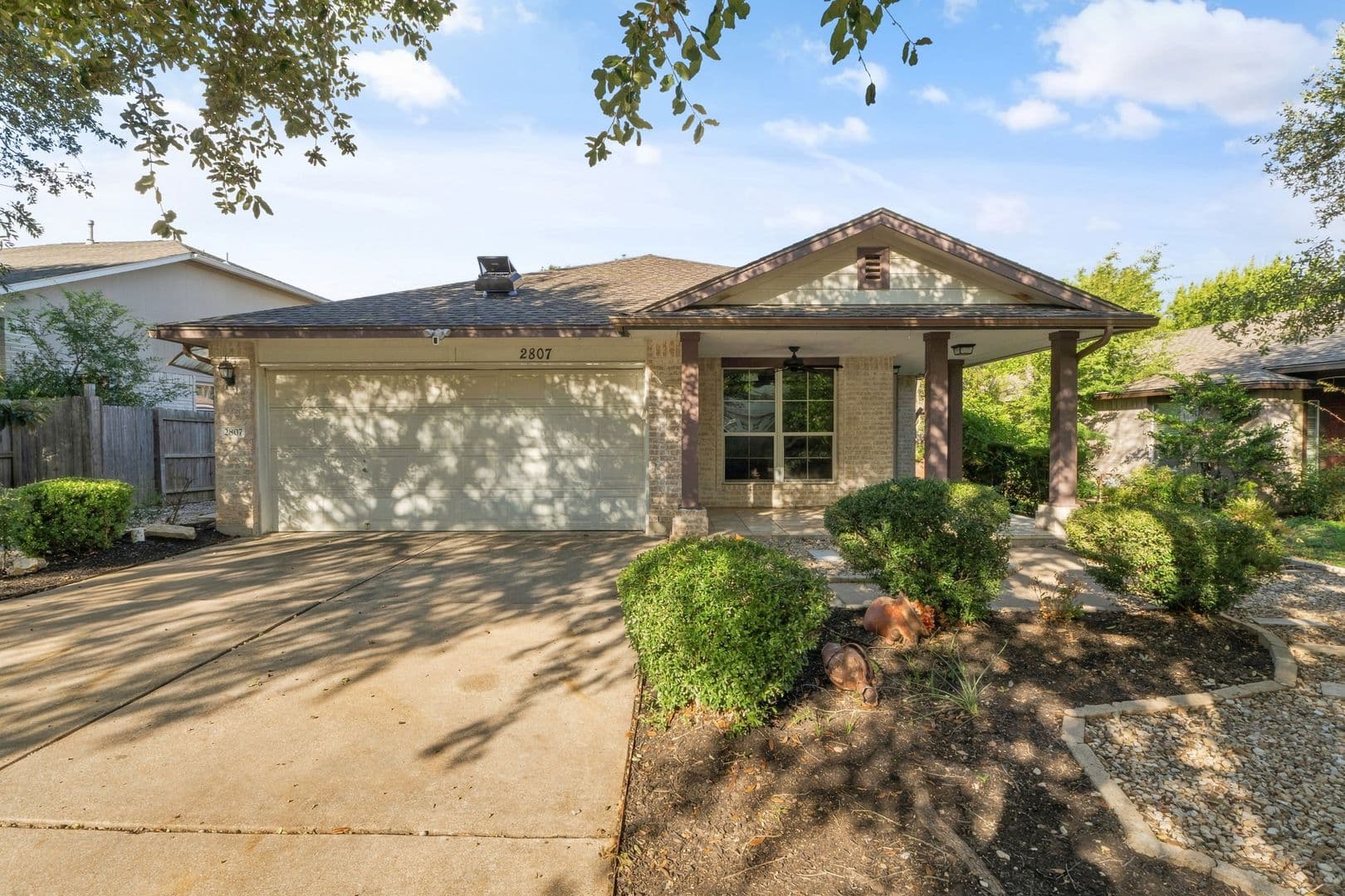 Leander House: 2807 Winslow Dr