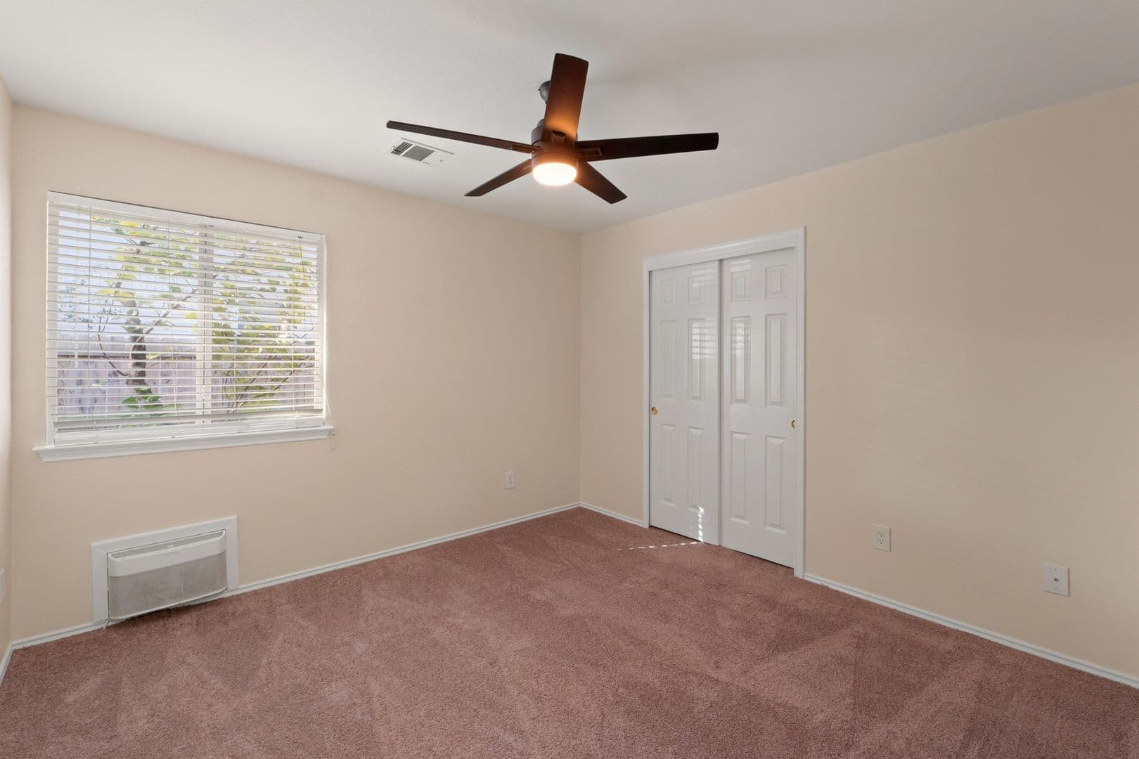 Leander House: 2807 Winslow Dr