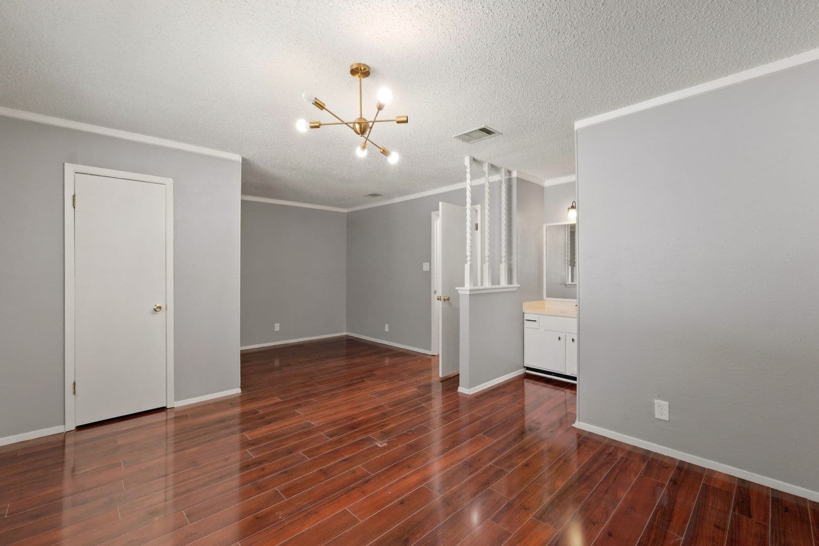 Austin House: 11206 Blossom Bell Dr