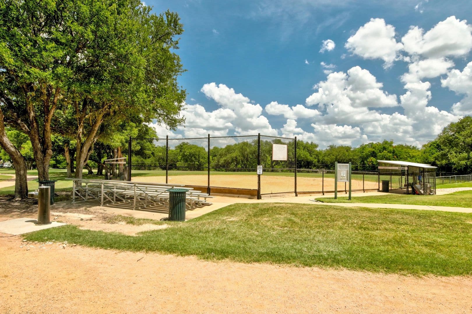 Leander House: 2807 Winslow Dr