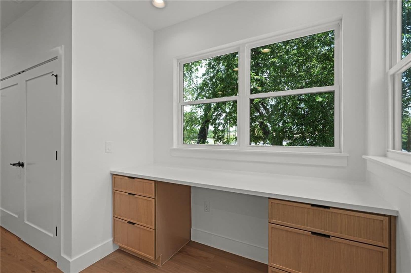 Austin House: 752 Pedernales St