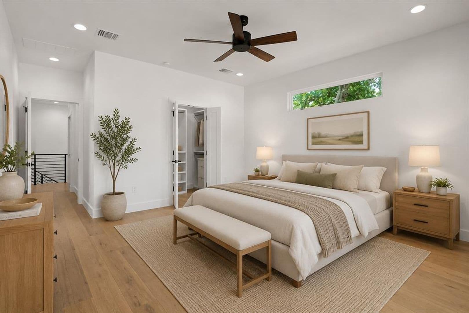 Austin House: 752 Pedernales St