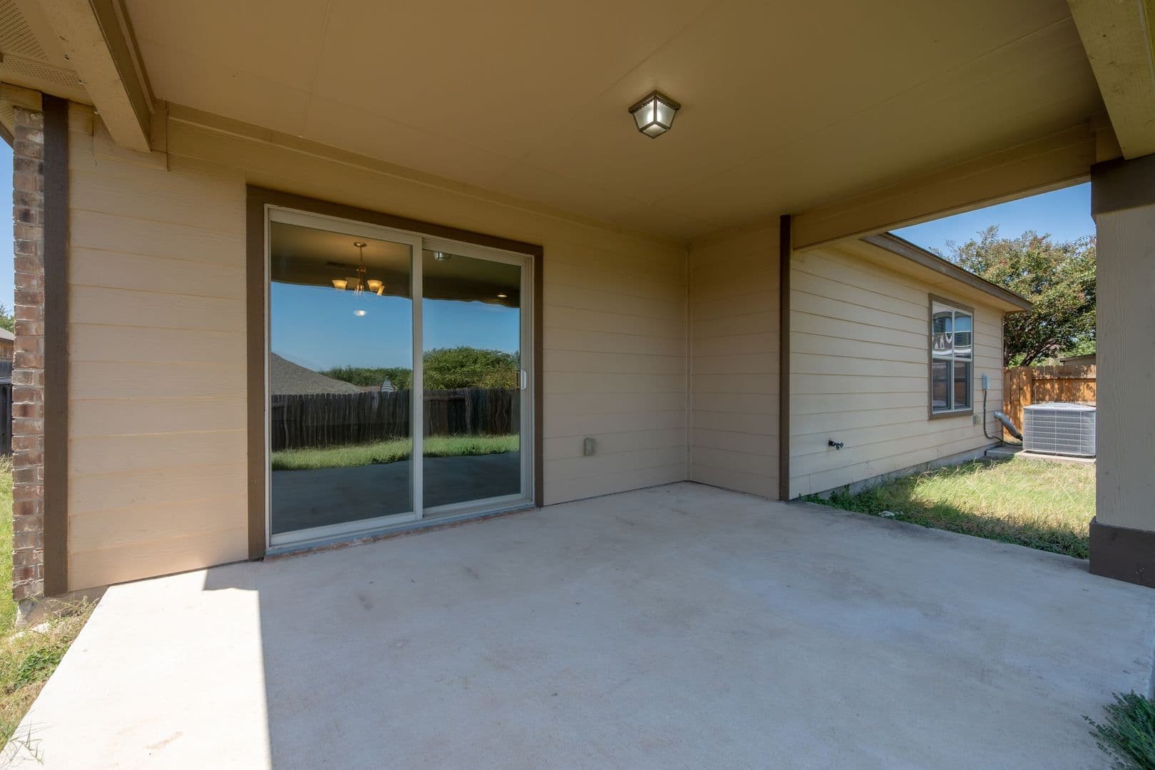 Round Rock House: 1141 Renaissance Trail