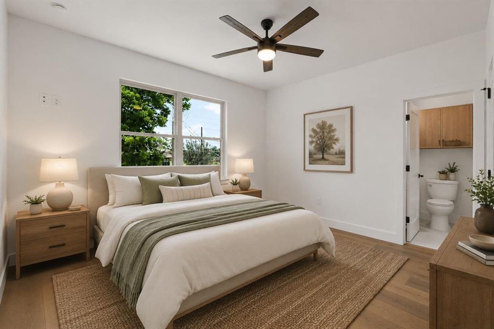 Austin House: 752 Pedernales St