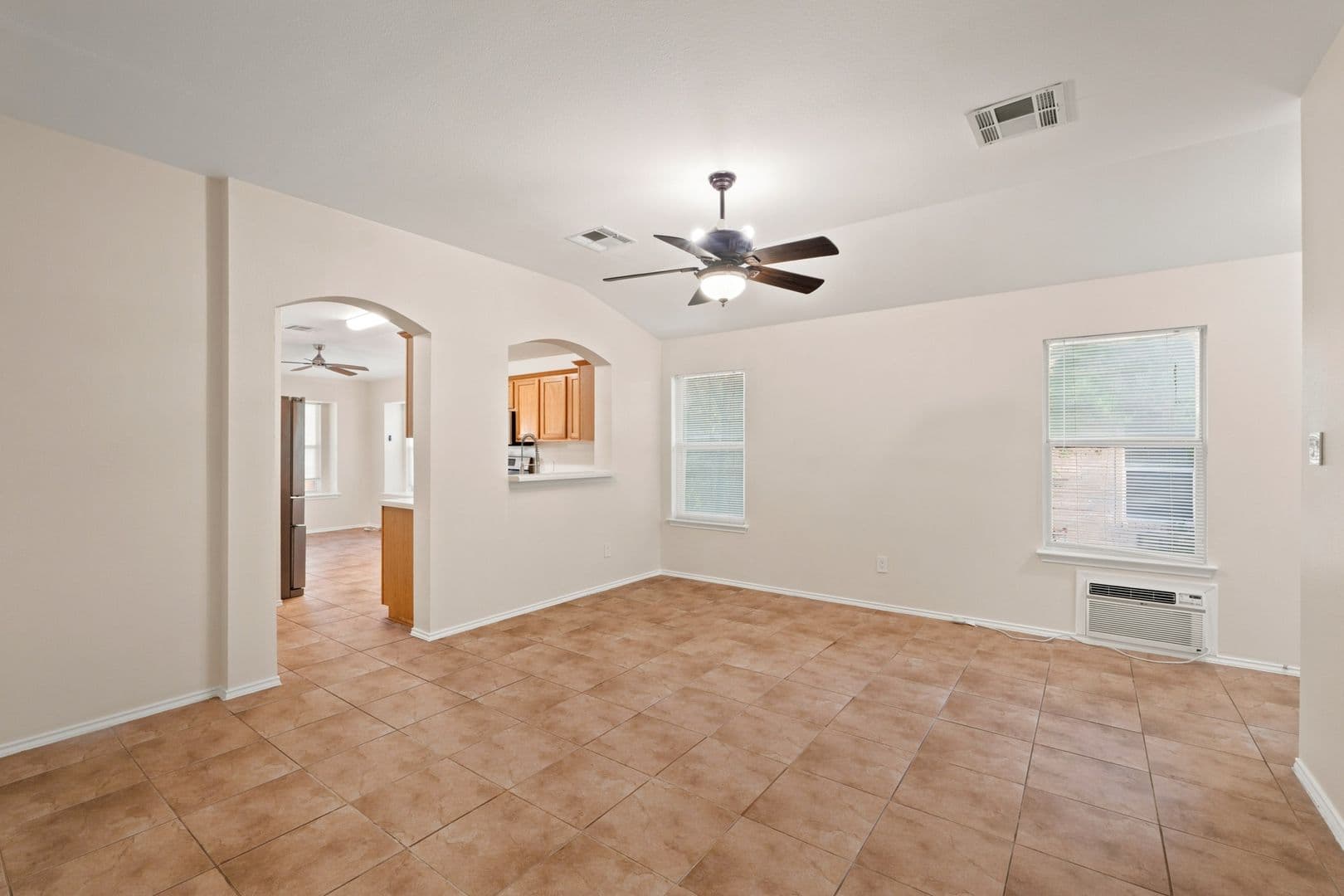 Leander House: 2807 Winslow Dr