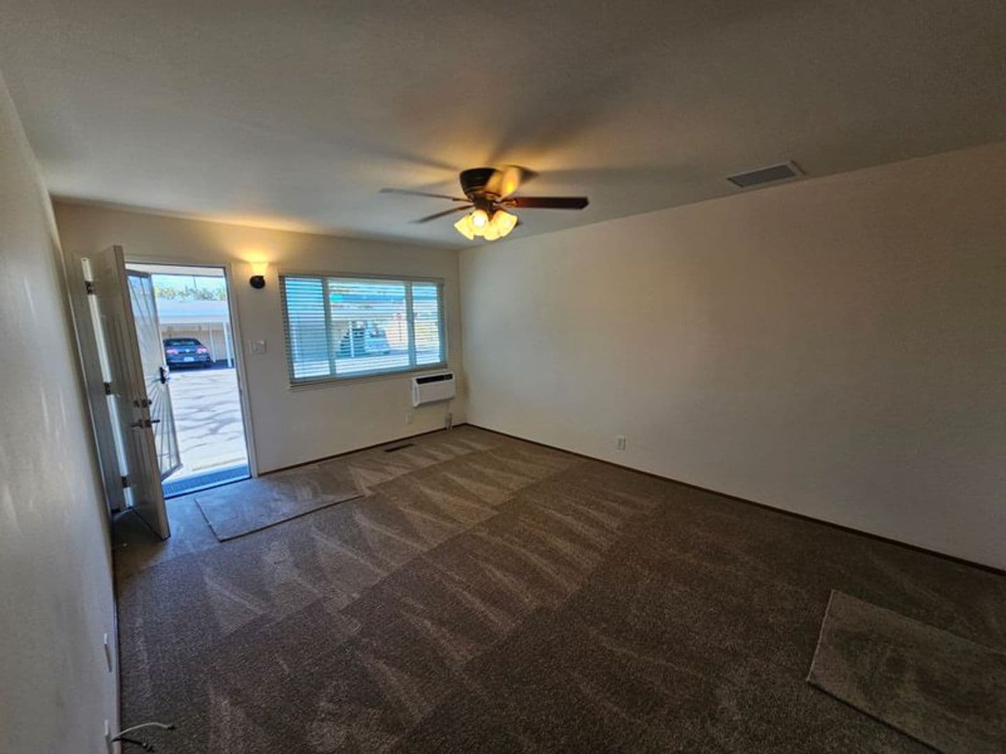 San Leandro House: 420 Pagano Court