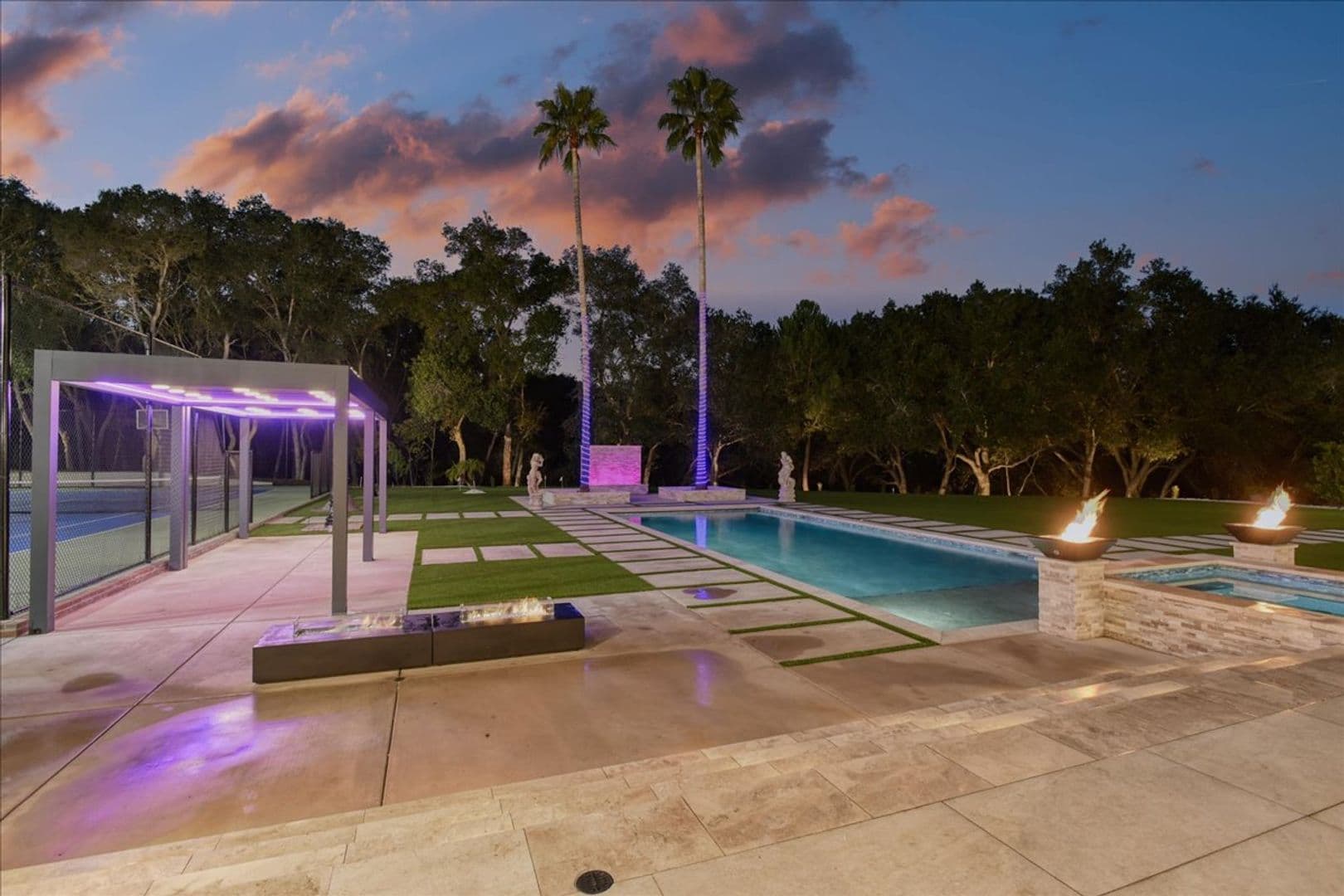 Los Gatos House: 18911 Decatur Road