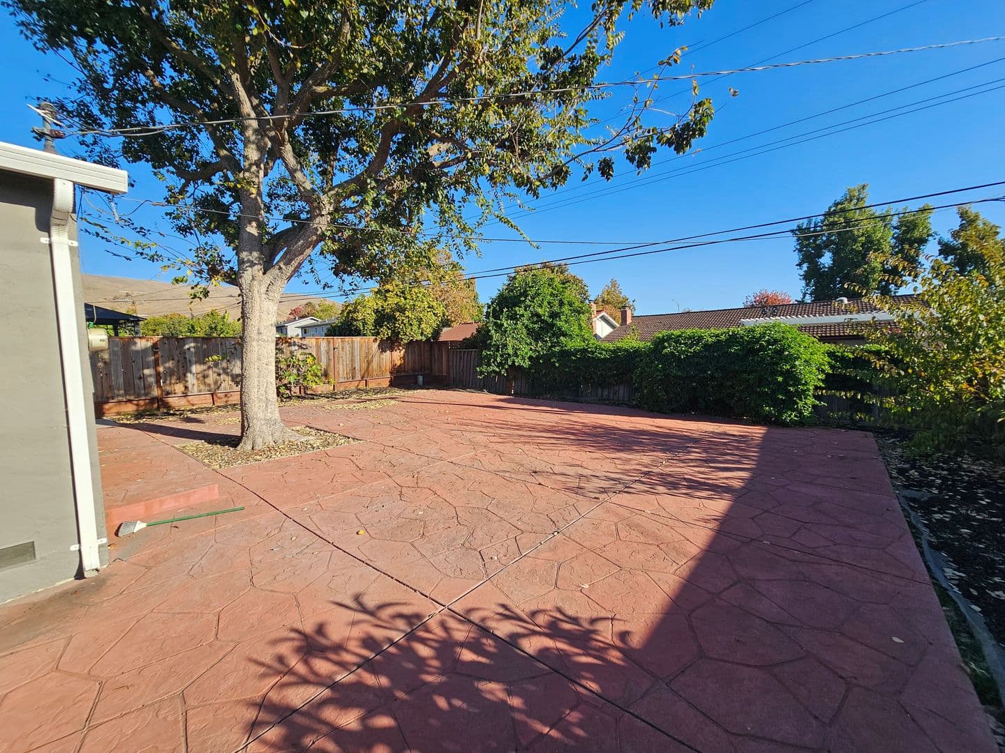 Milpitas House: 1864 Edsel Drive