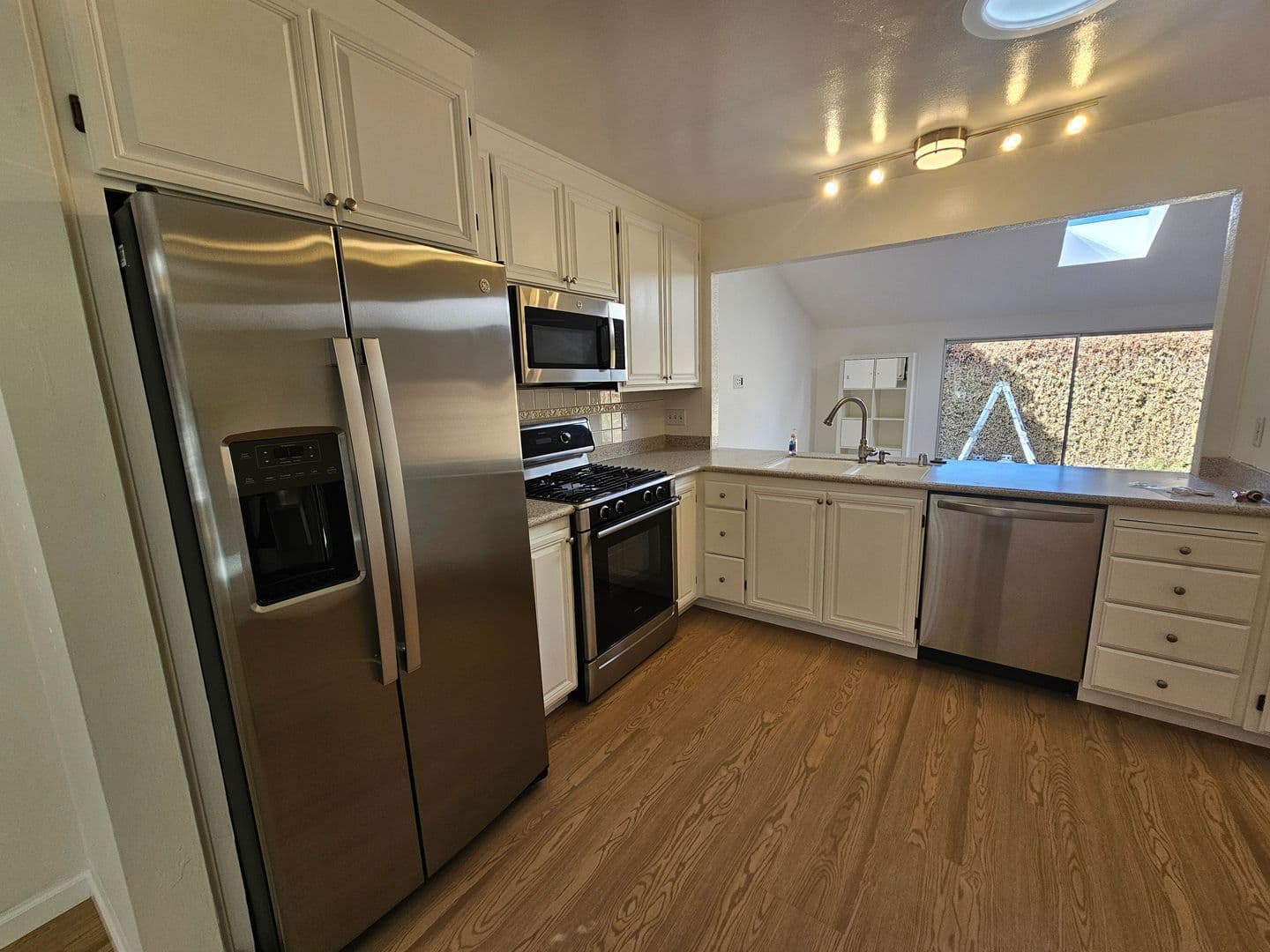 Fremont House: 503 Rock Avenue