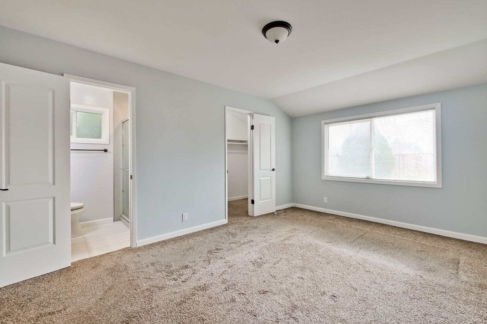 Dublin House: 7530 Kilrush Ave