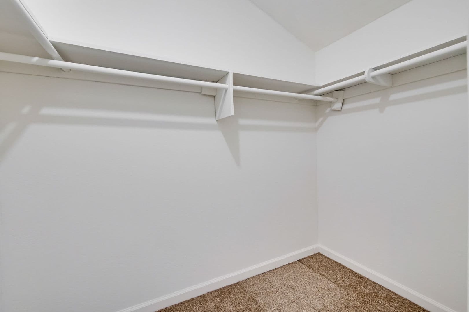 Dublin House: 7530 Kilrush Ave