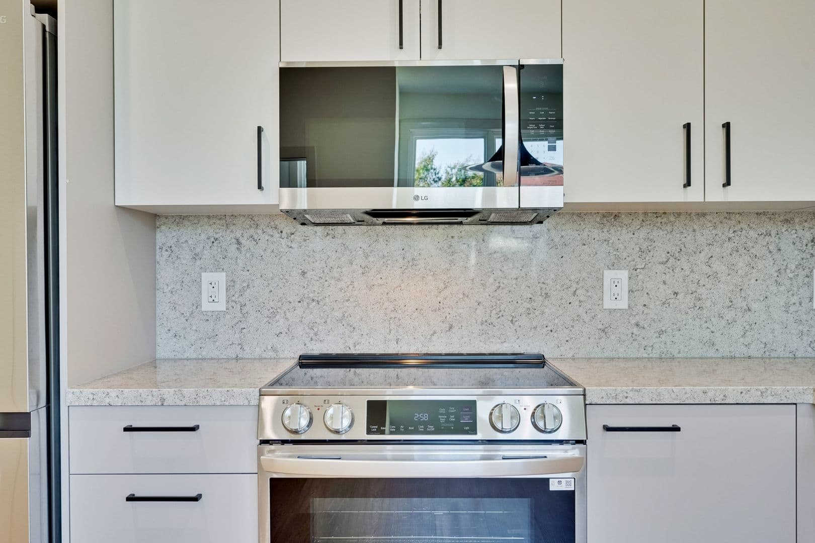 Redwood City House: 505 Beech Street