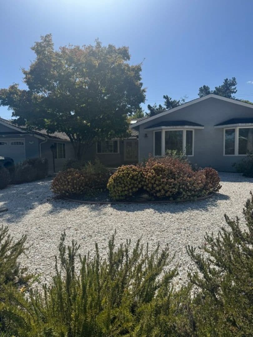 Los Altos House: 1074 Highlands Circle