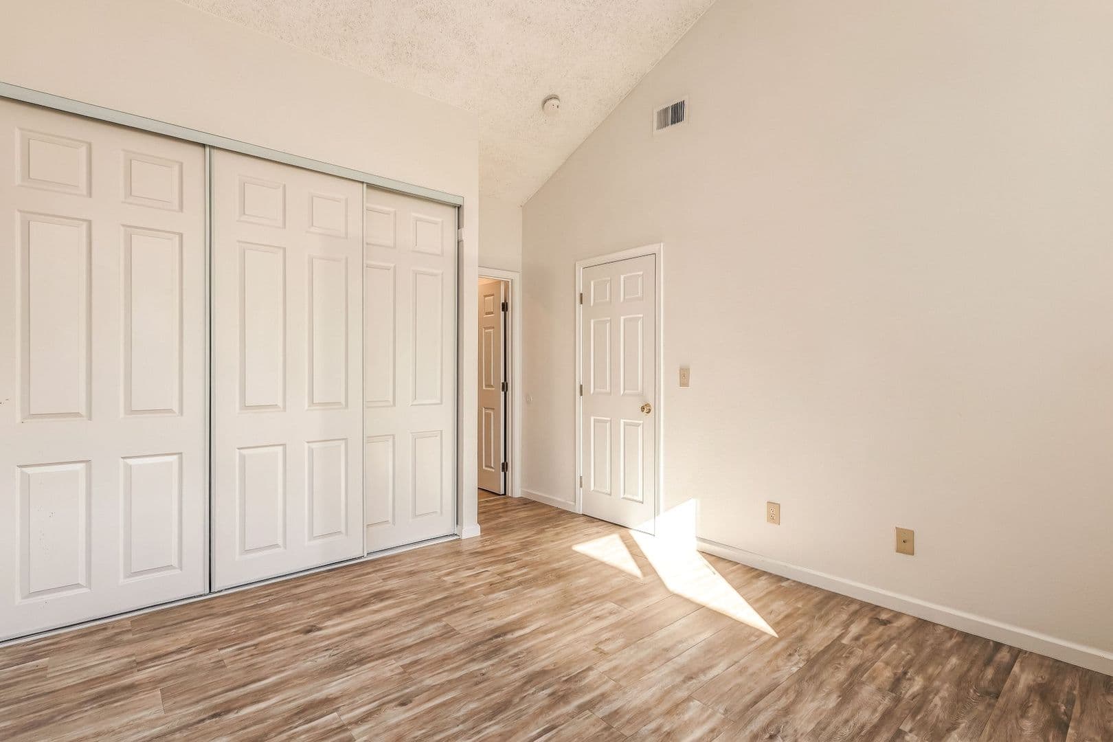 San Jose Townhome: 2260 Freya Dr.