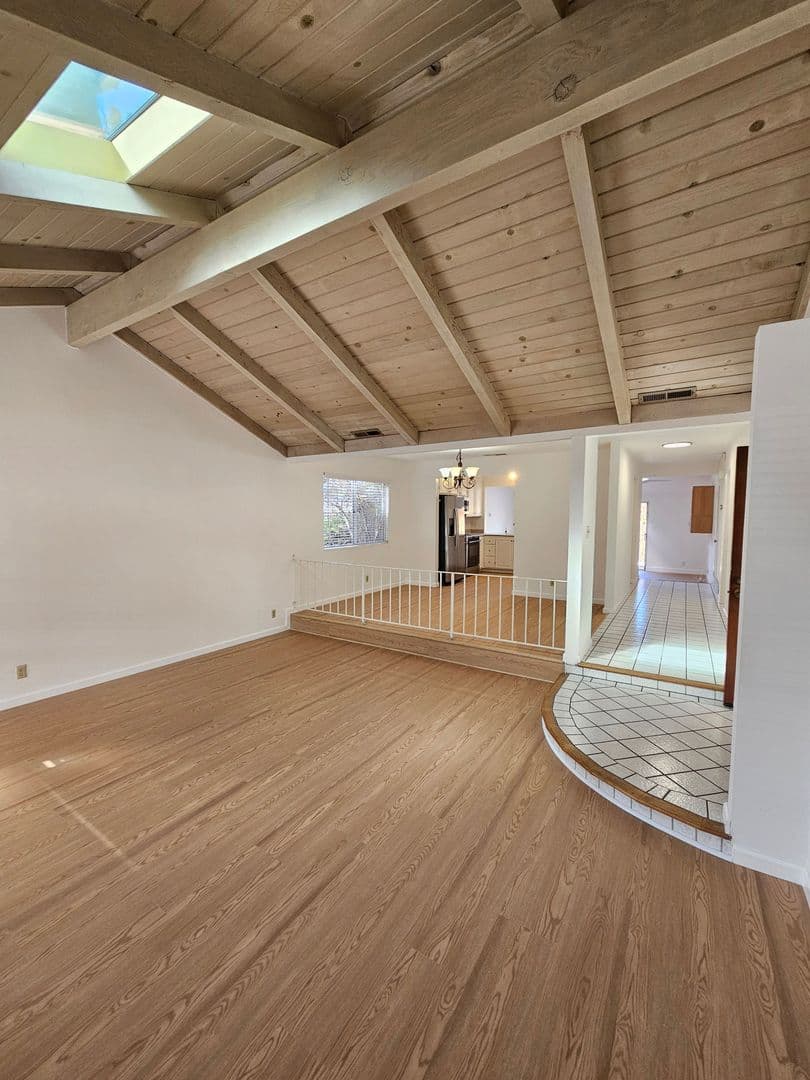 Fremont House: 503 Rock Avenue