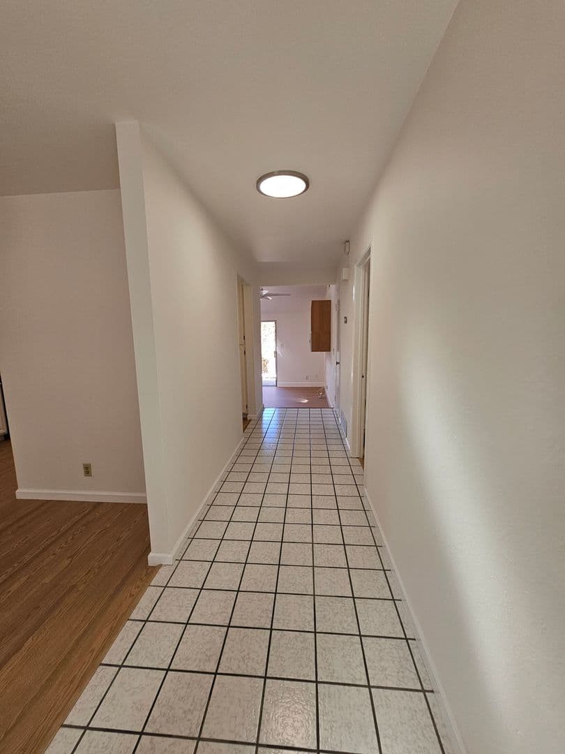 Fremont House: 503 Rock Avenue