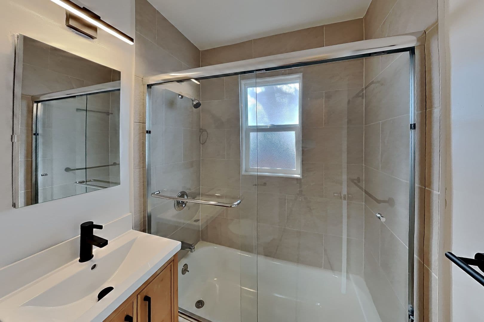Richmond House: 369 S 20th Street