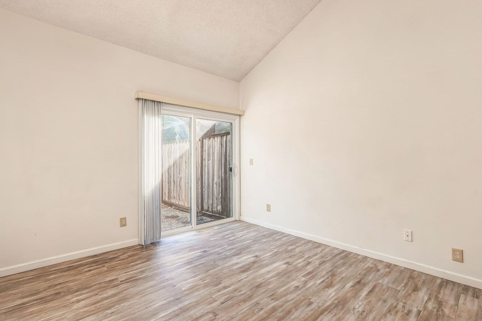 San Jose Townhome: 2260 Freya Dr.