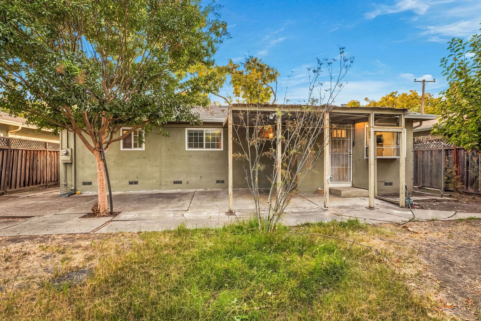 Santa Clara House: 633 Azevedo Ct.