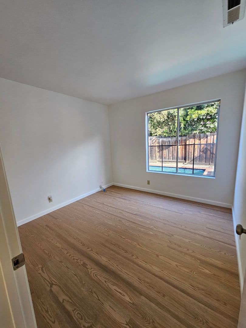 Fremont House: 503 Rock Avenue