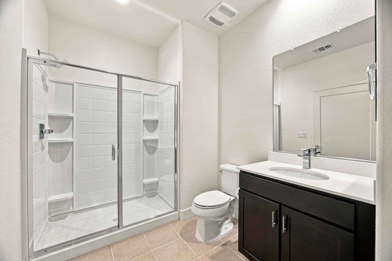 Newark House: 8564 Seawind Way