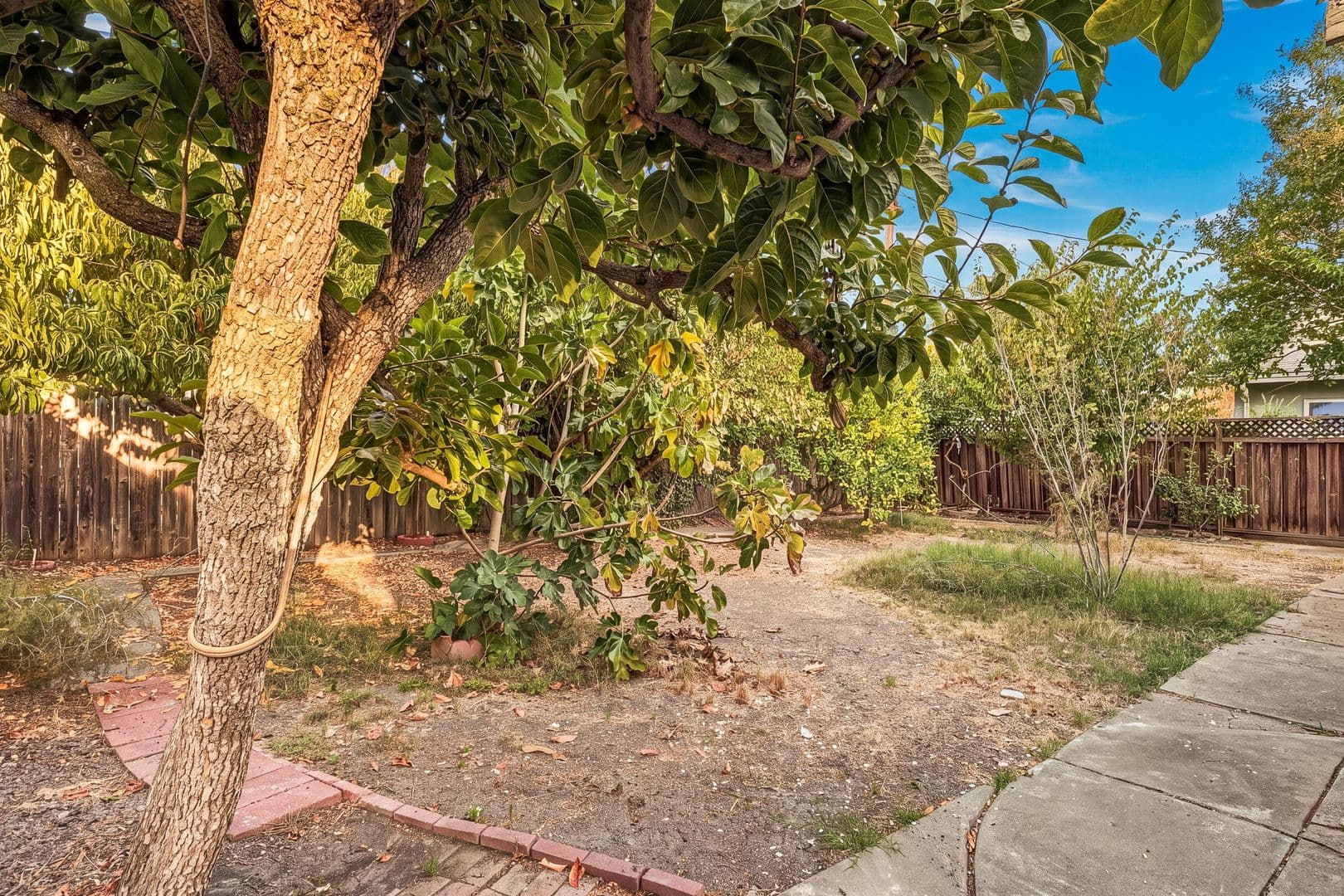 Santa Clara House: 633 Azevedo Ct.