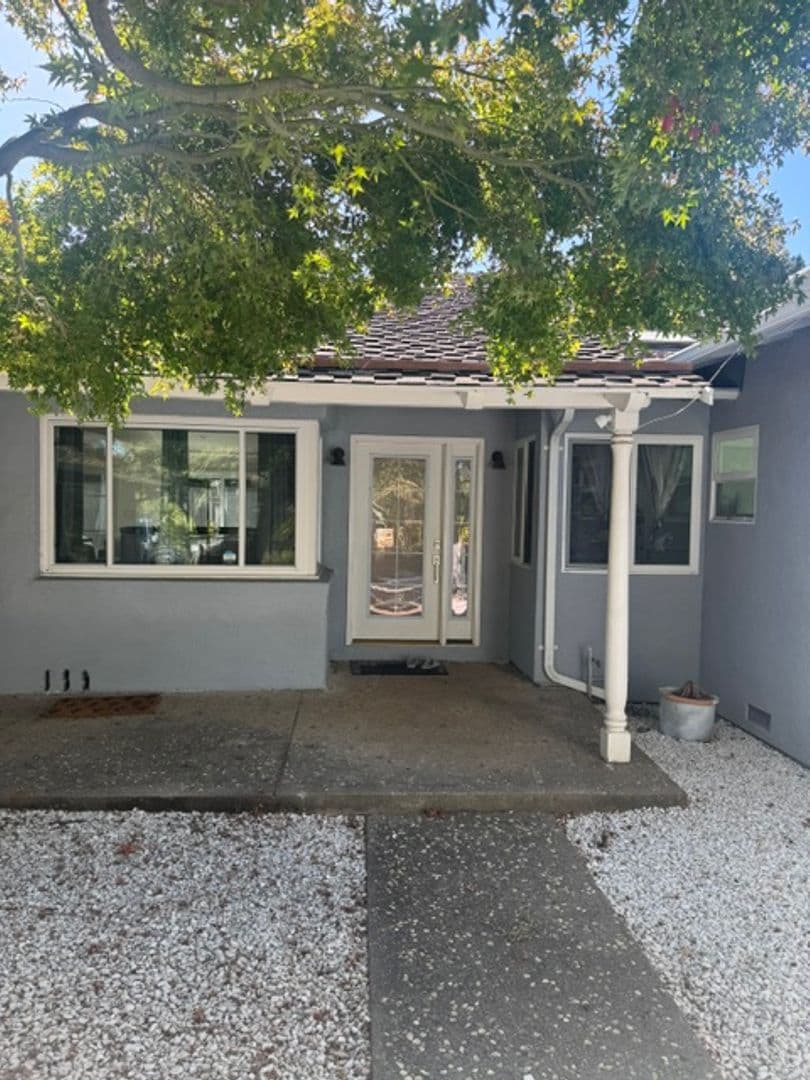 Los Altos House: 1074 Highlands Circle