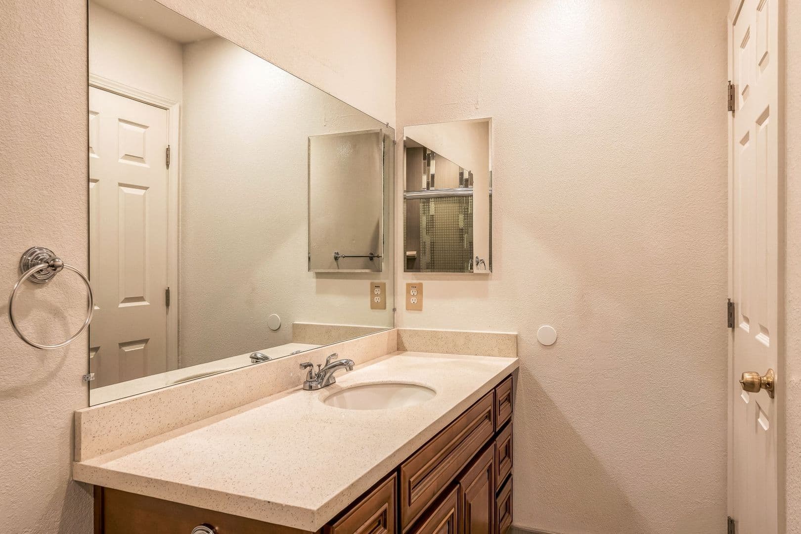 San Jose Townhome: 2260 Freya Dr.