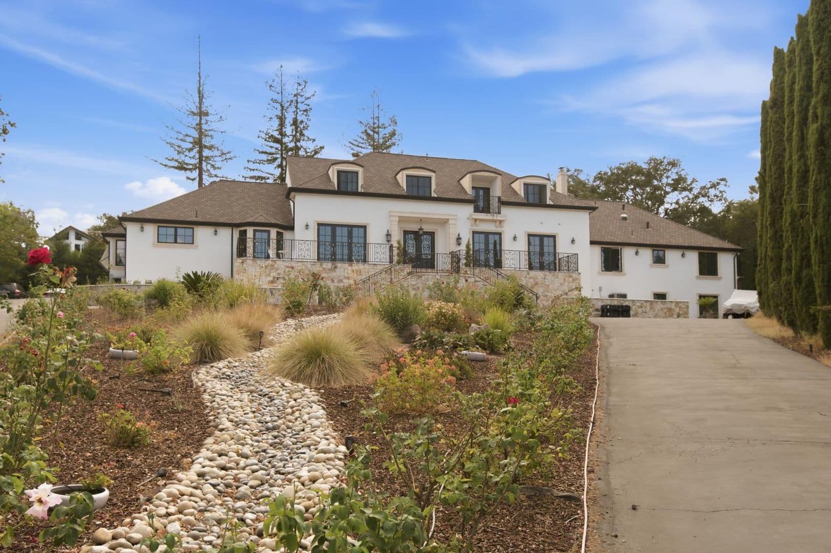 Monte Sereno House: 15943 Viewfield Road