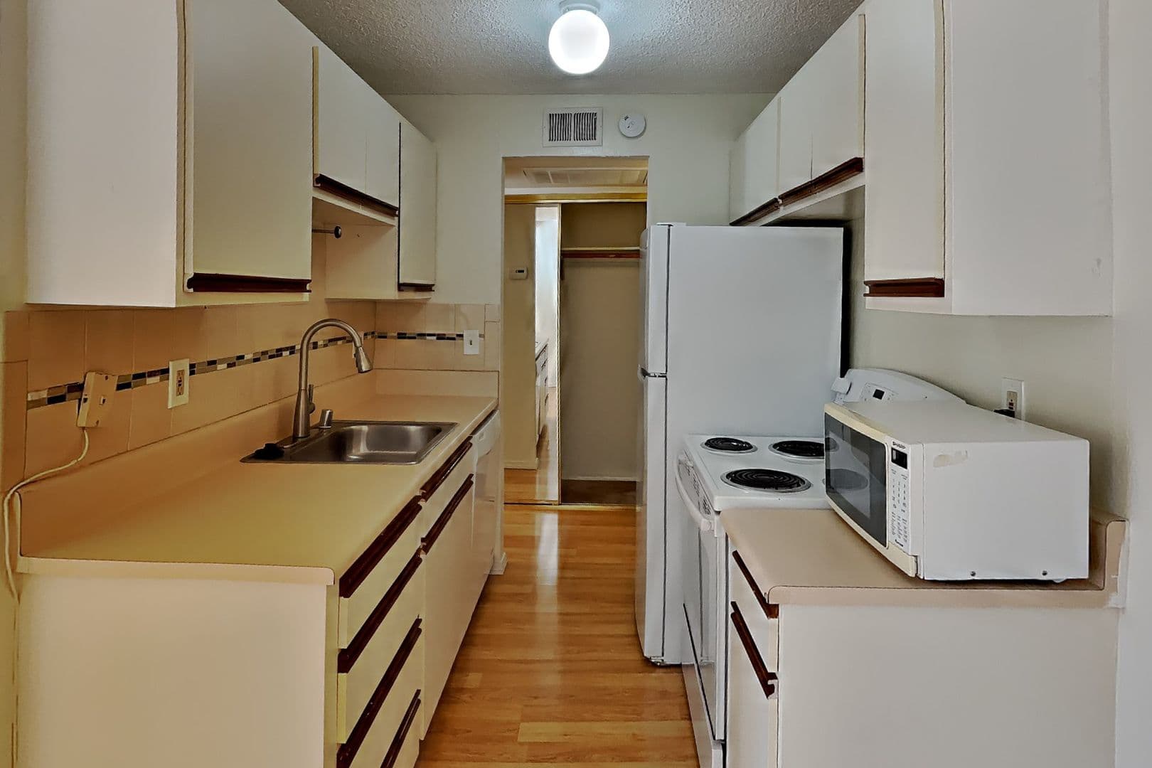 Walnut Creek Condo: 1596 Sunnyvale Avenue
