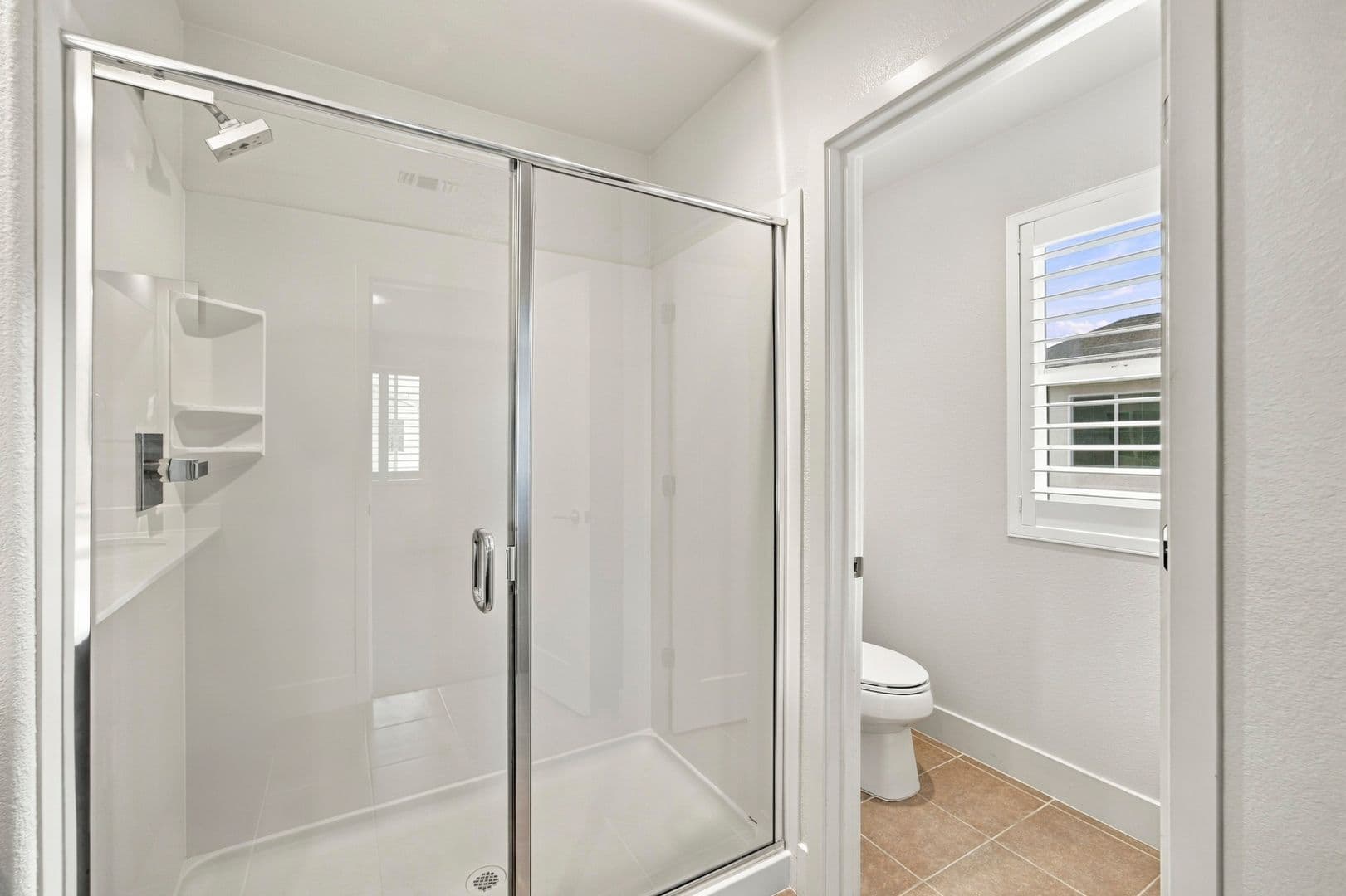 Newark House: 8564 Seawind Way