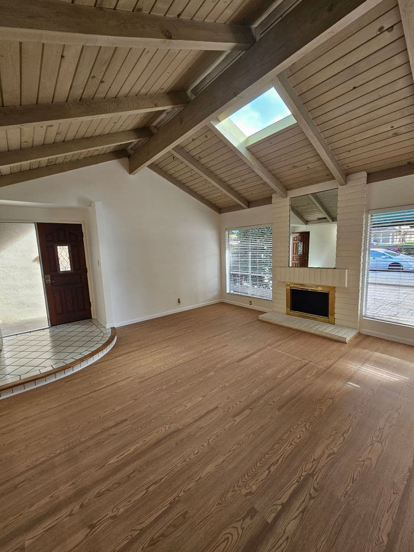 Fremont House: 503 Rock Avenue
