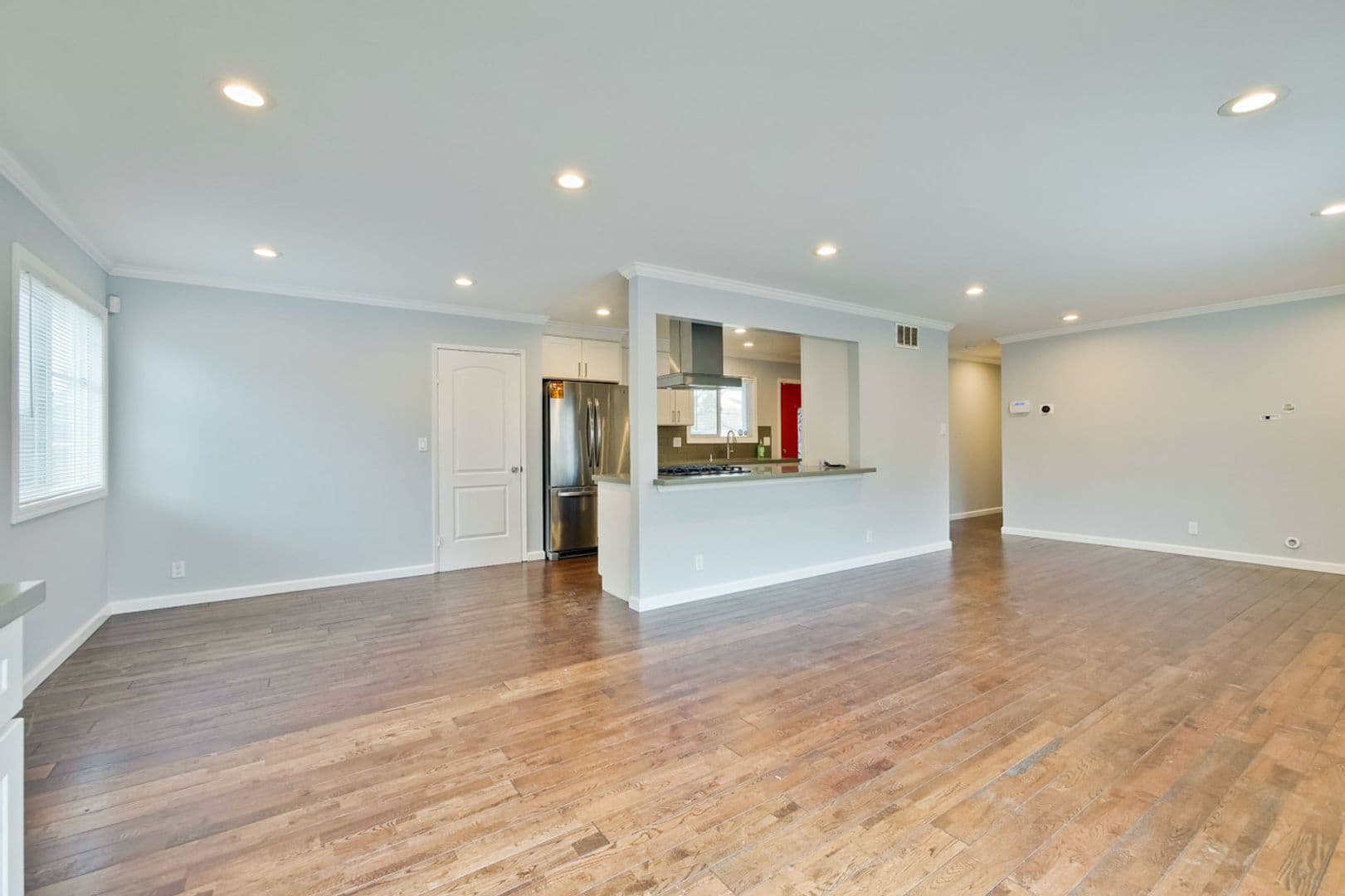 Dublin House: 7530 Kilrush Ave