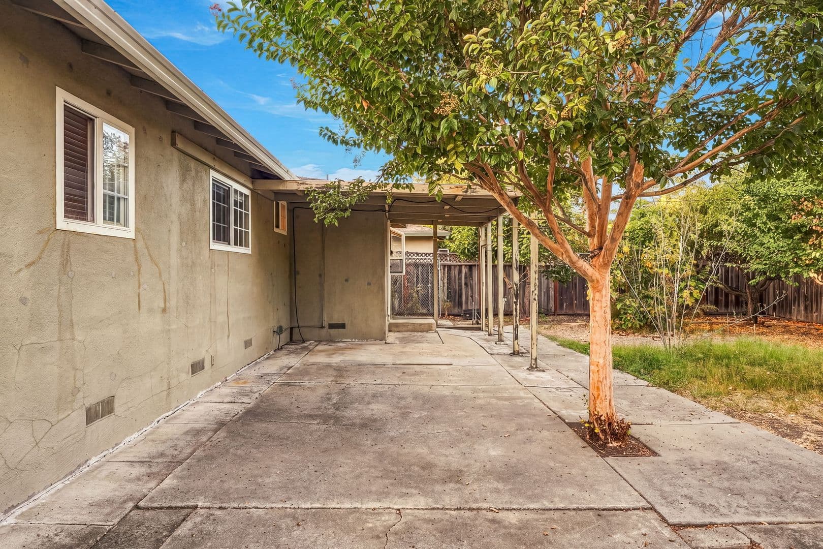 Santa Clara House: 633 Azevedo Ct.