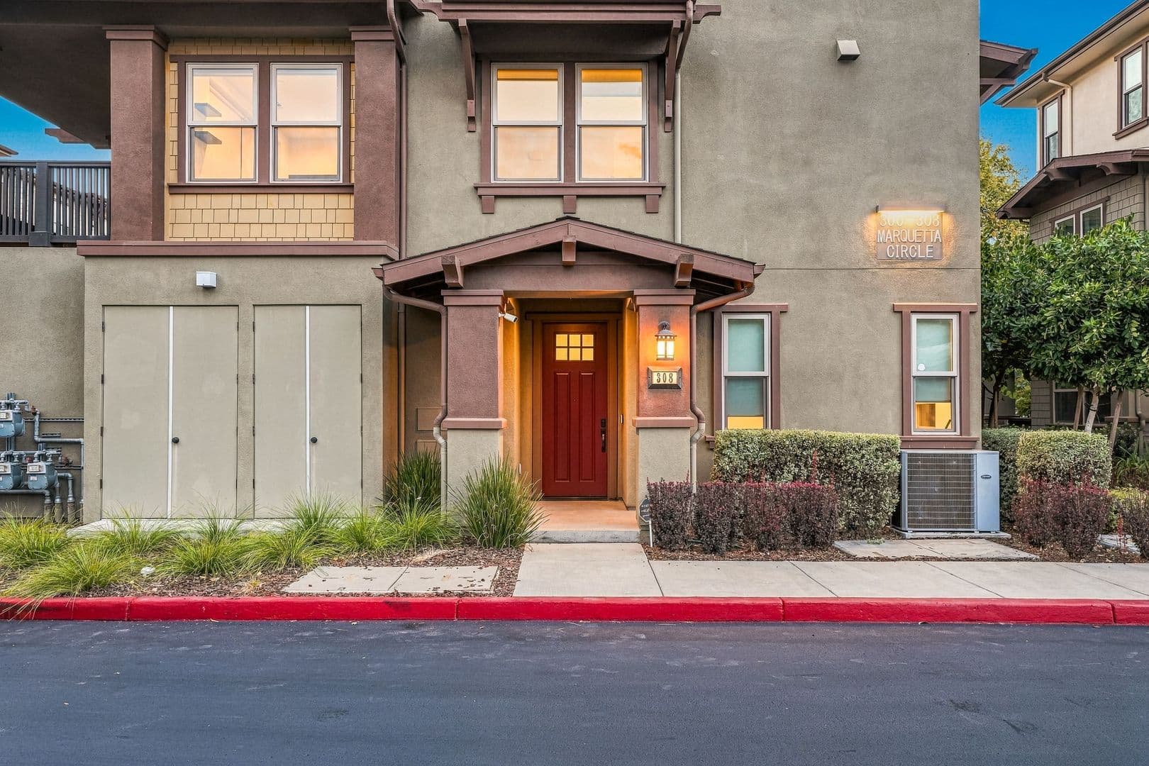 Mountain View Townhome: 308 Marquetta Cir