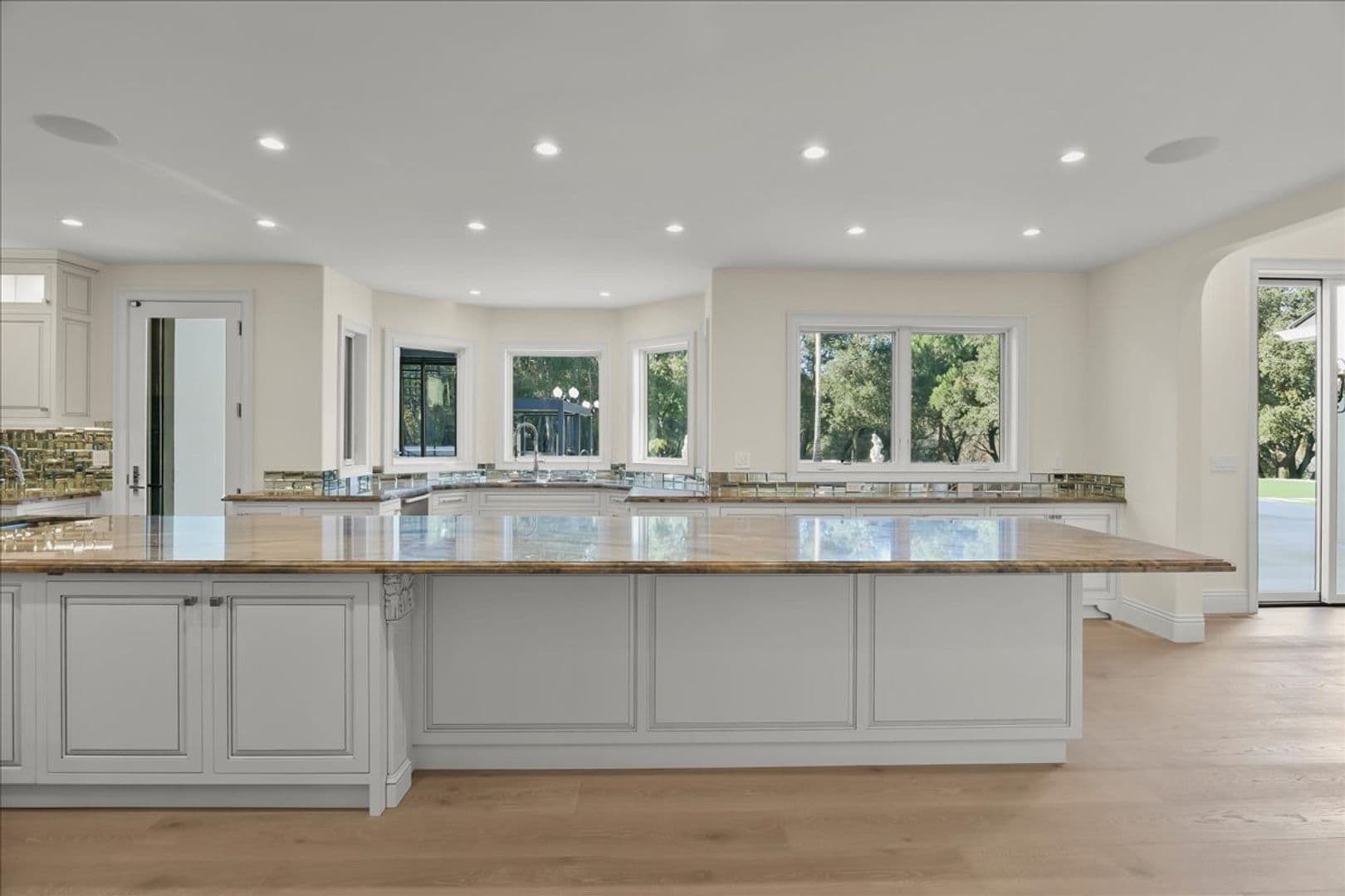 Los Gatos House: 18911 Decatur Road