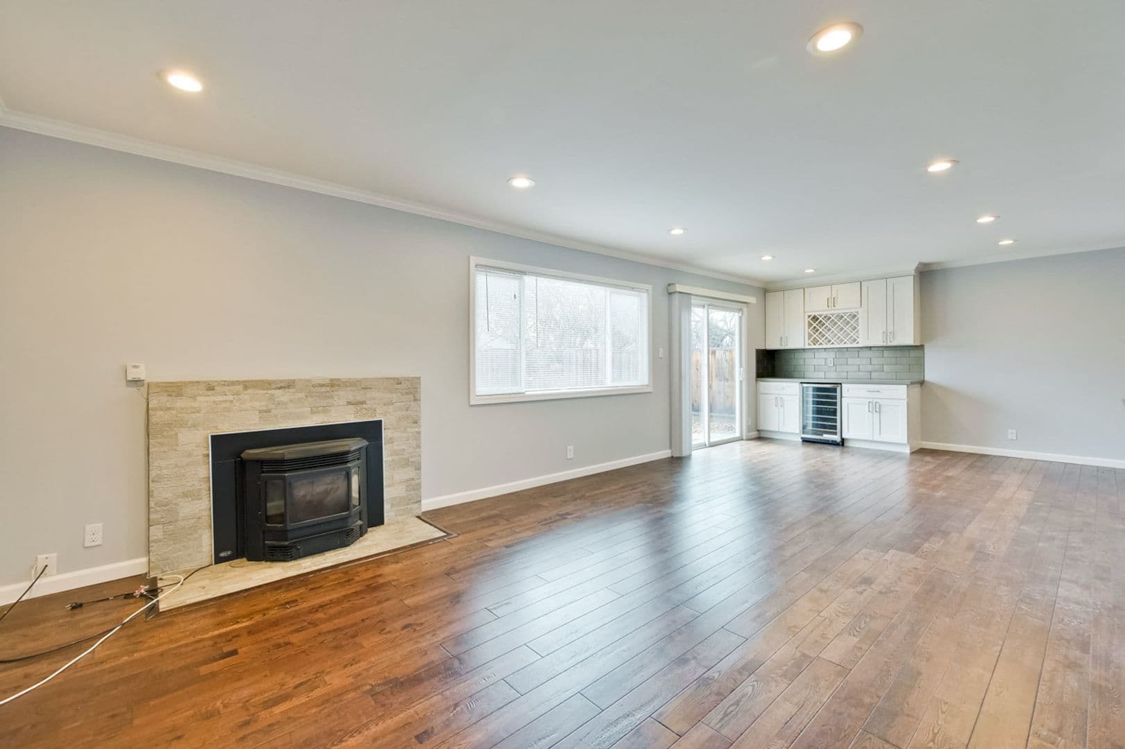 Dublin House: 7530 Kilrush Ave