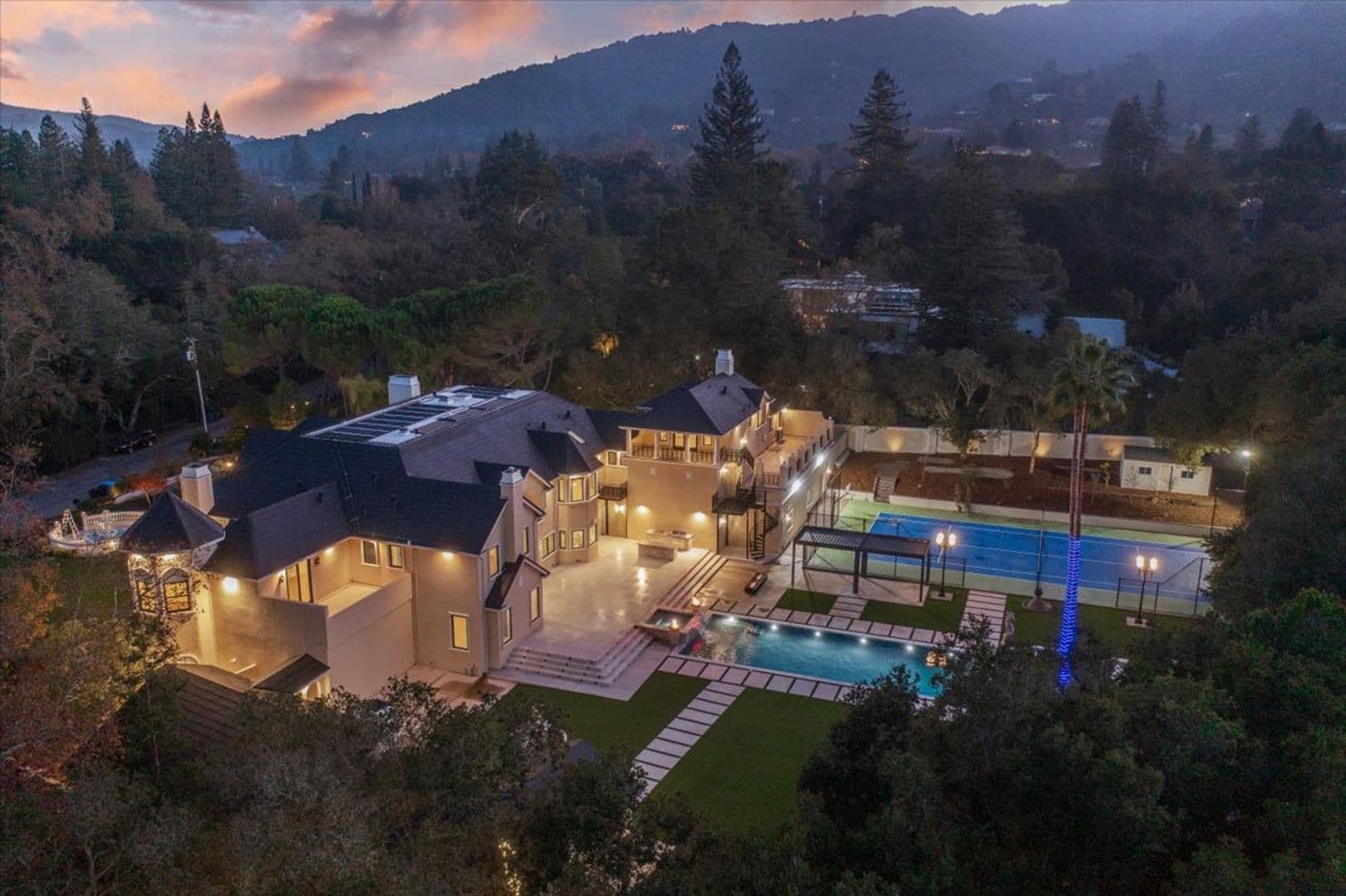 Los Gatos House: 18911 Decatur Road