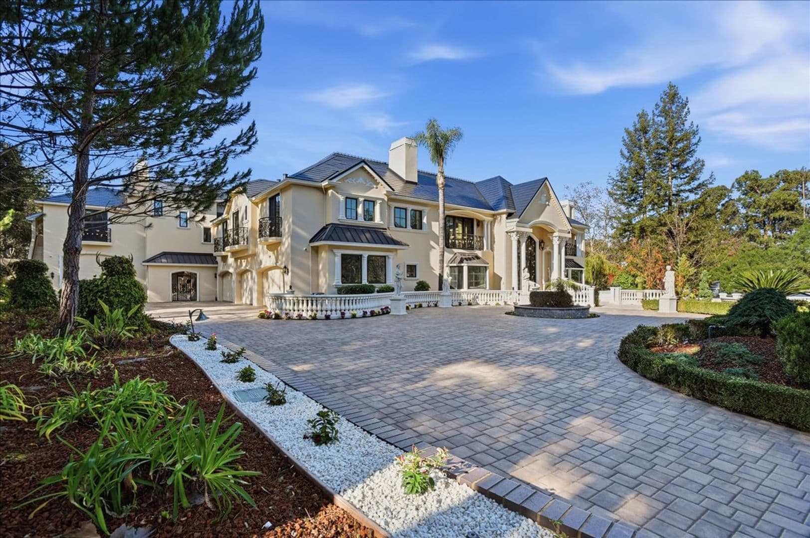 Los Gatos House: 18911 Decatur Road