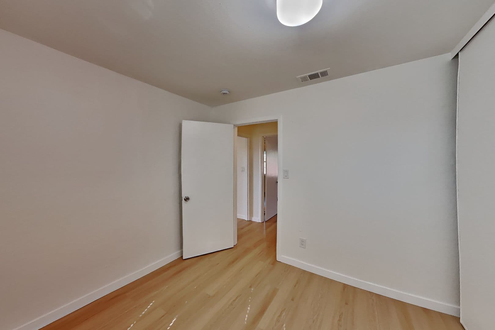 Richmond House: 369 S 20th Street