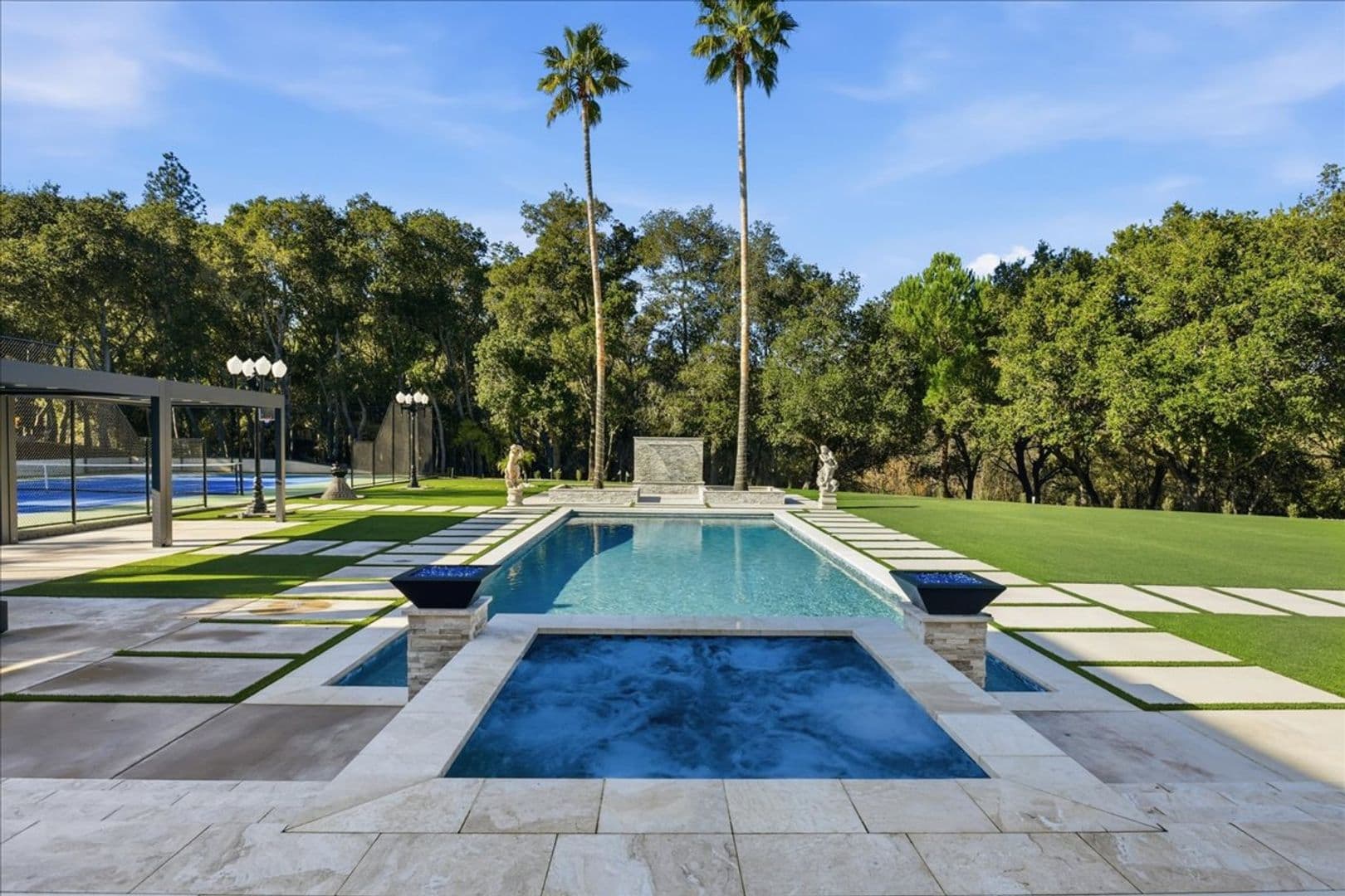 Los Gatos House: 18911 Decatur Road